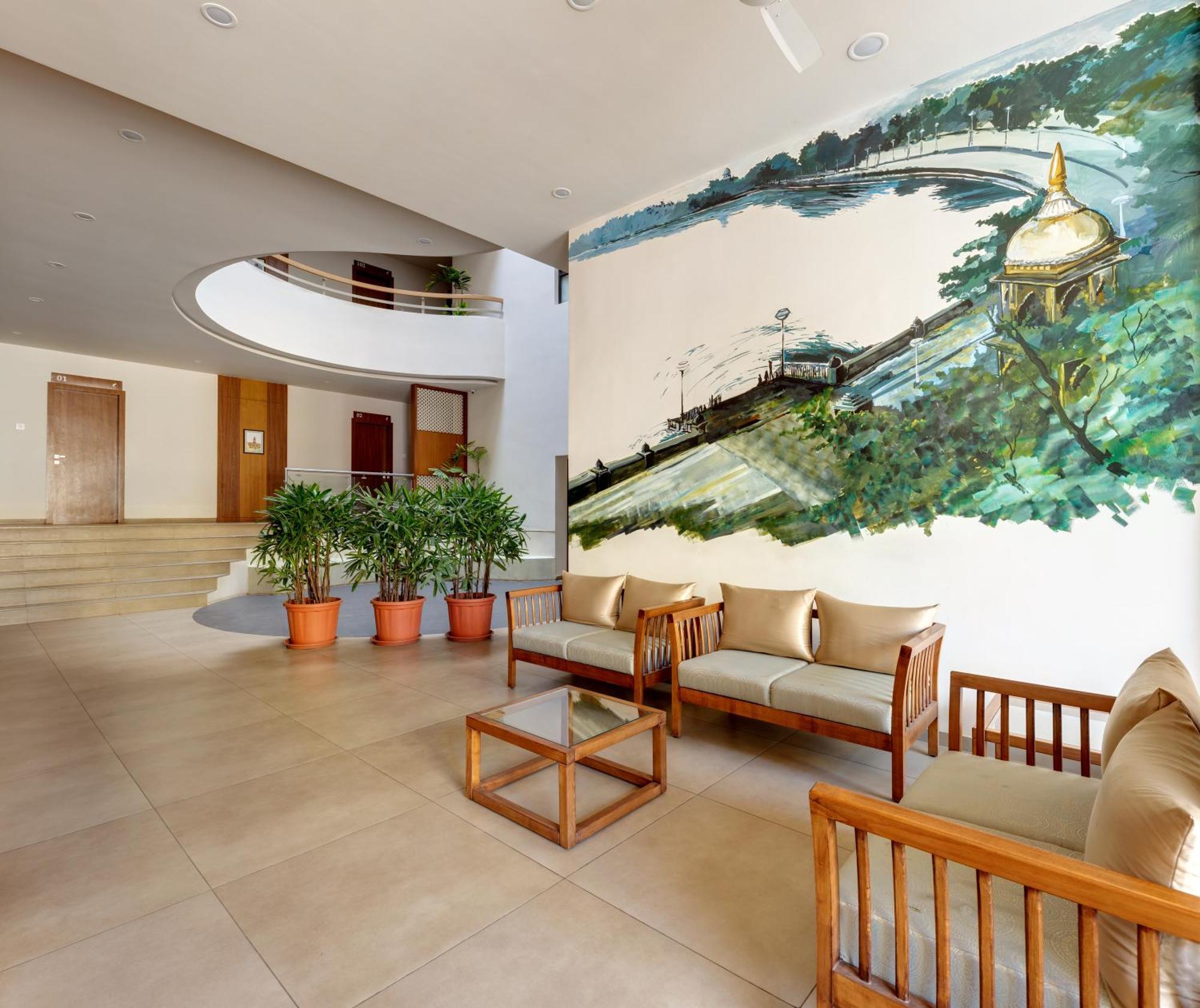 Hotel Classic Mid Town, Kolhapur Dış mekan fotoğraf