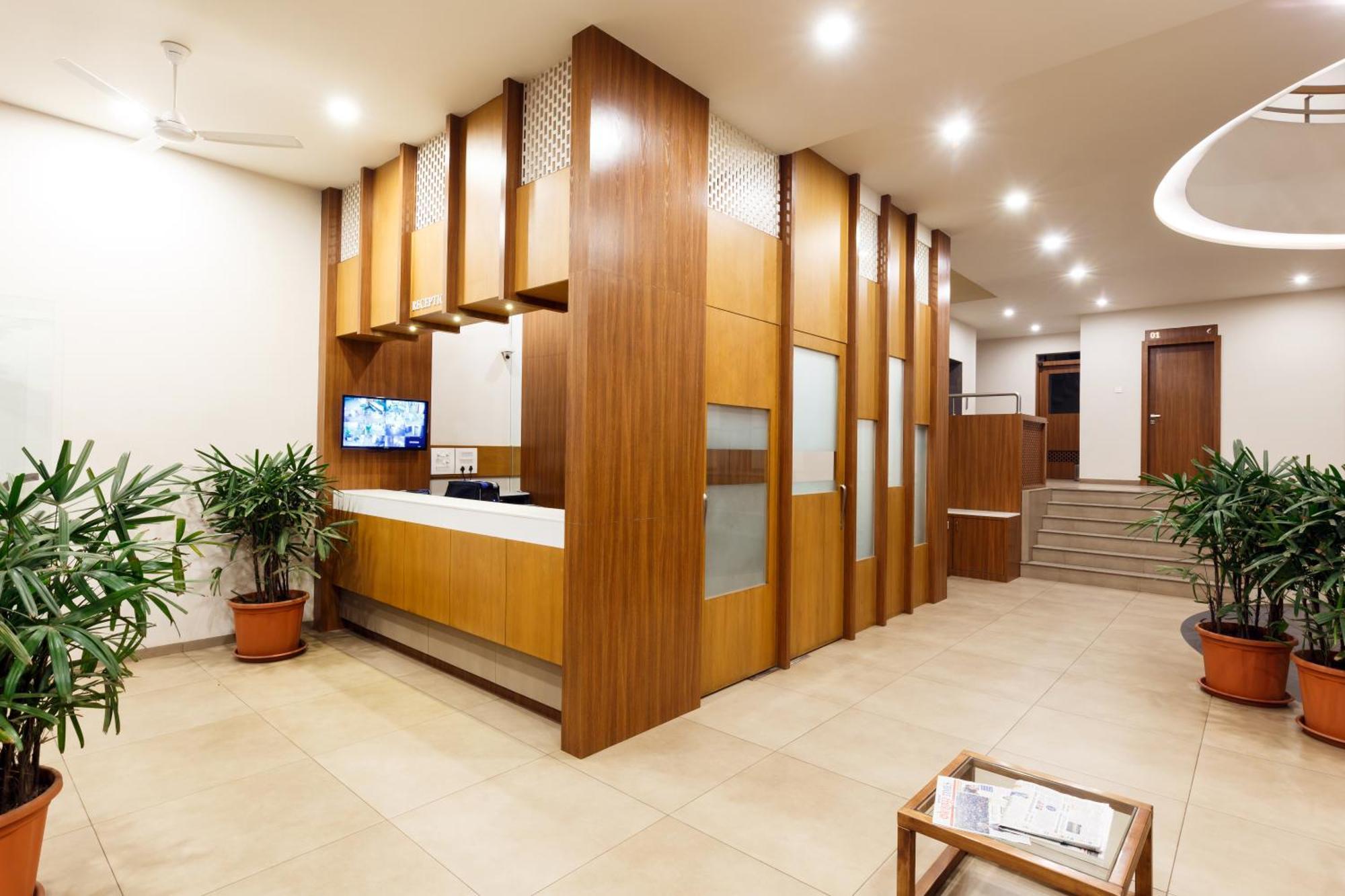 Hotel Classic Mid Town, Kolhapur Dış mekan fotoğraf