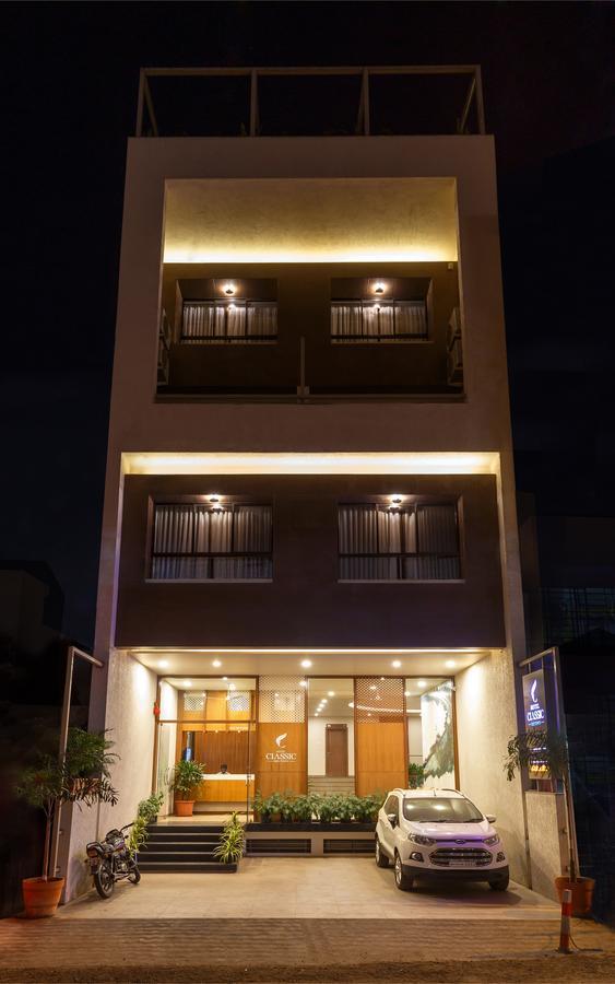 Hotel Classic Mid Town, Kolhapur Dış mekan fotoğraf